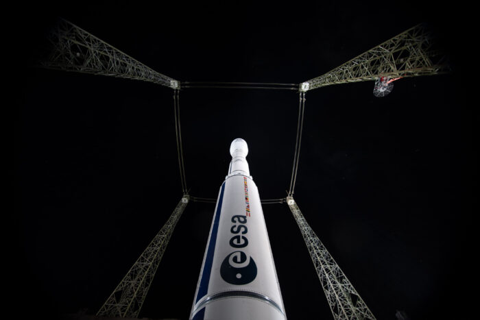Vega-C před svým prvním a doposud jediným úspěšným startem v roce 2022. Foto: ESA - M. Pedoussaut